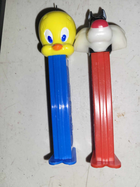 Vintage Pez dispenser (variety, no packaging)