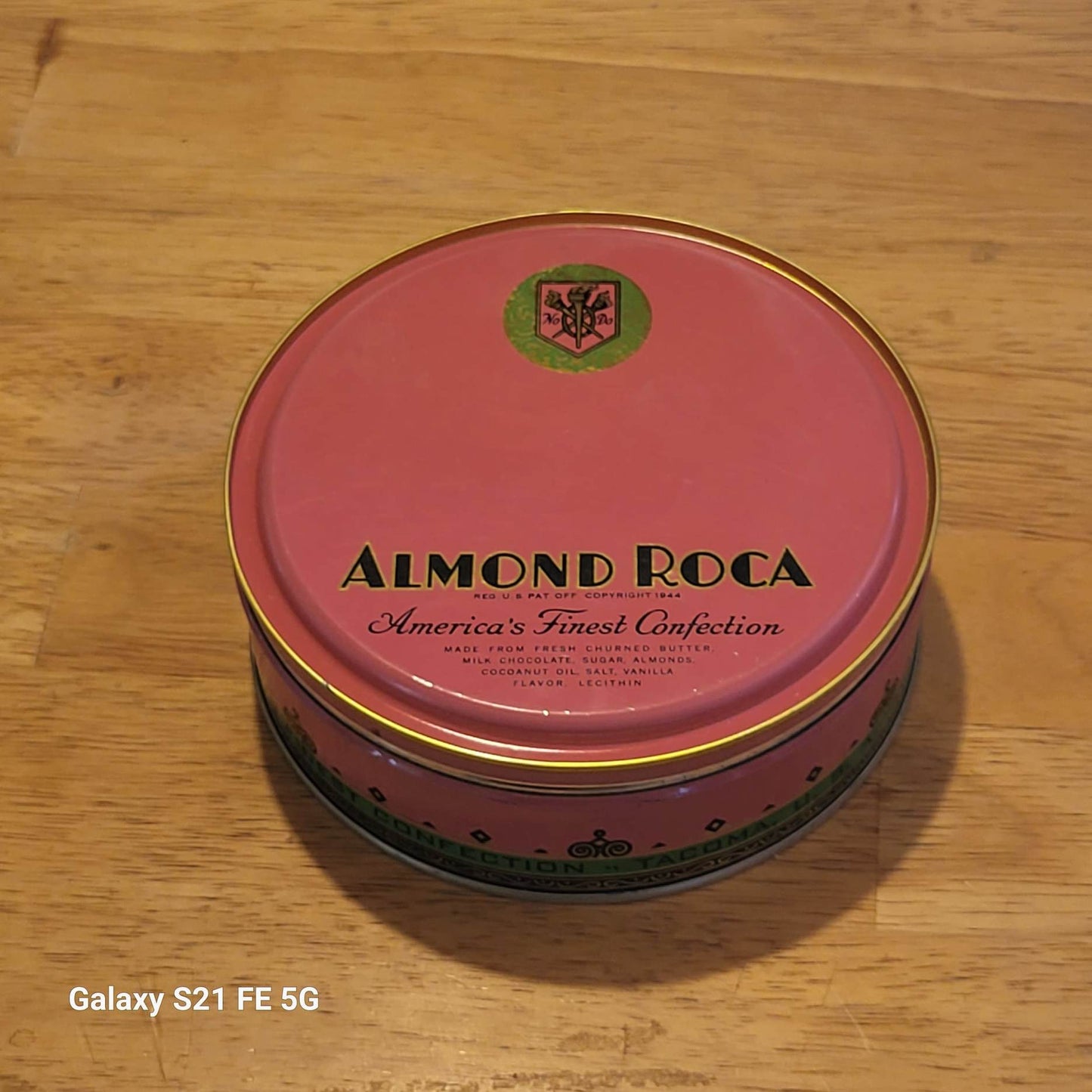 Almond Roca Tin (Vintage)